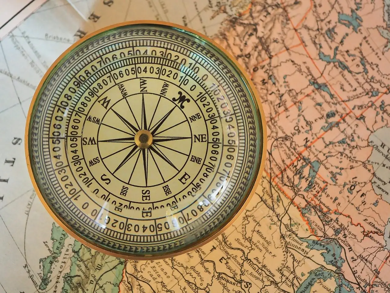 Expat and cultural navigation : finding identity and belonging abroad Deep dive Expat and cultural navigation : finding identity and belonging abroad Deep dive